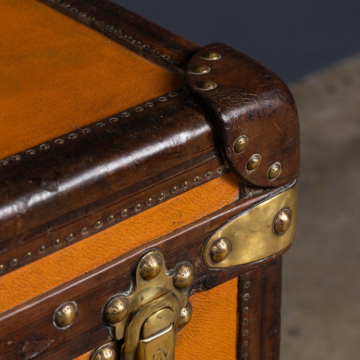 Antique 20th Century Louis Vuitton Hat Trunk In Orange 