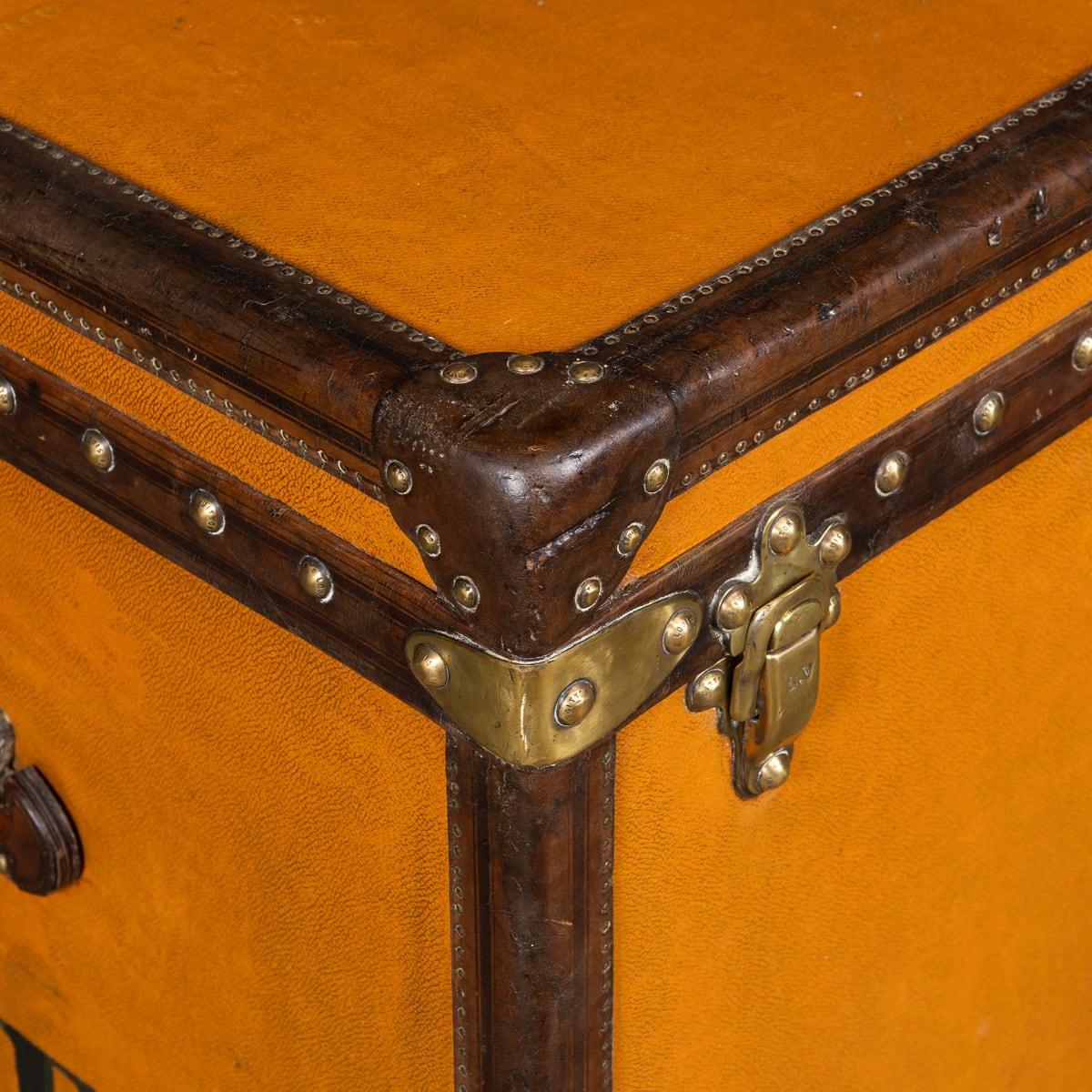 Antique 20th Century Louis Vuitton Hat Trunk In Orange 