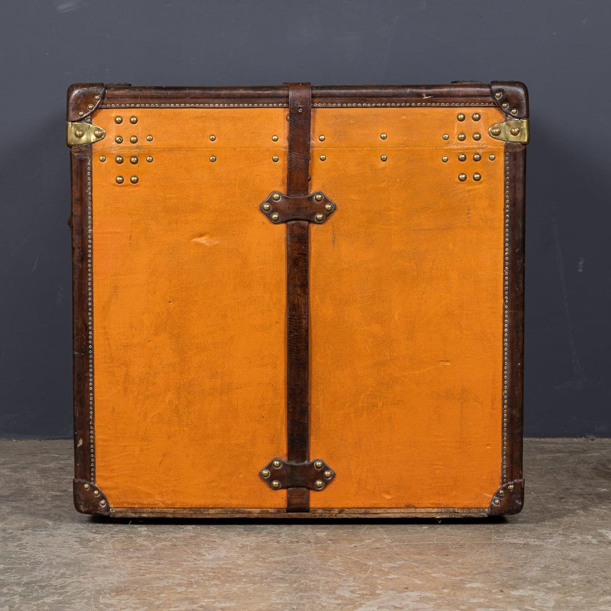 French Antique 20th Century Louis Vuitton Hat Trunk In Orange 