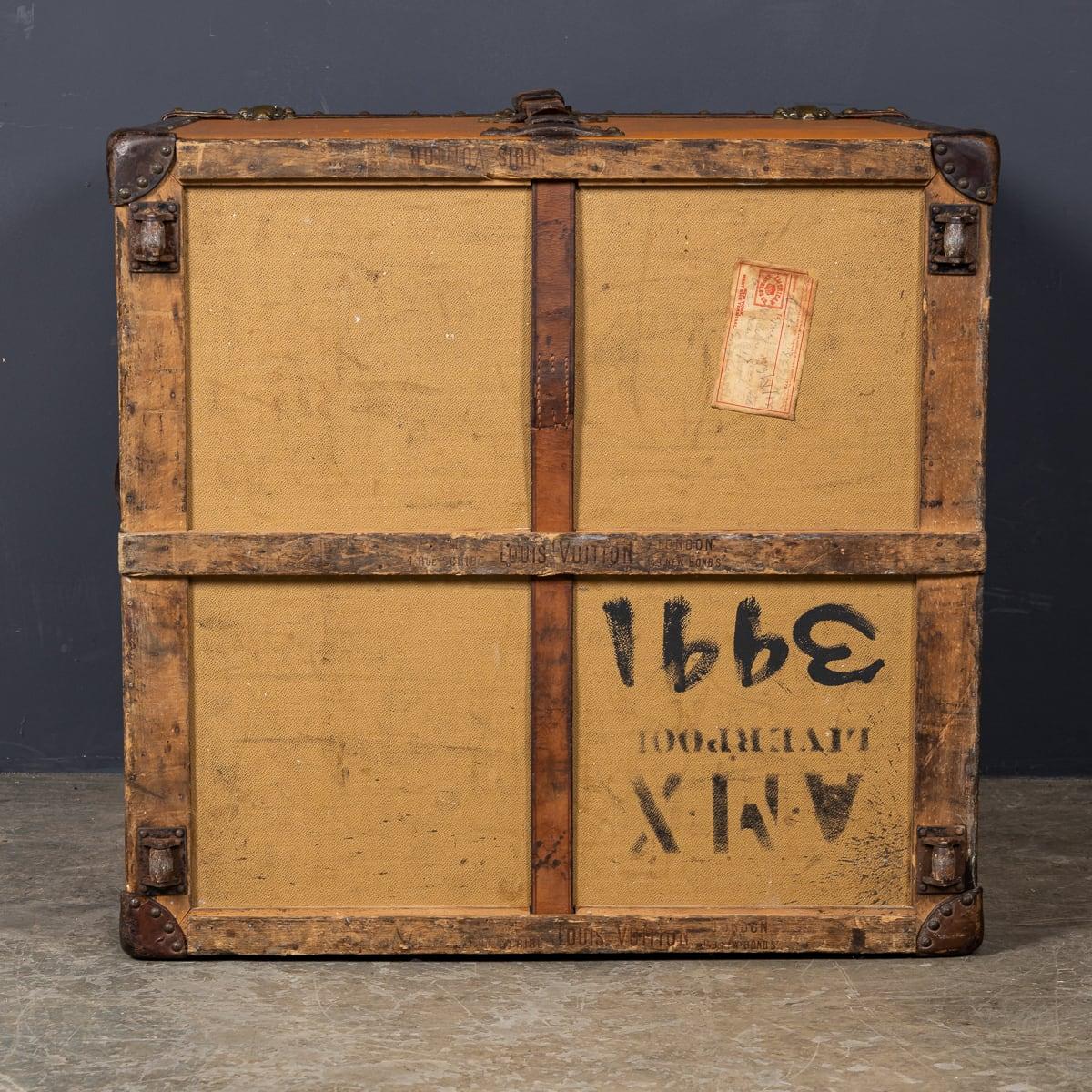 Antique 20th Century Louis Vuitton Hat Trunk In Orange 