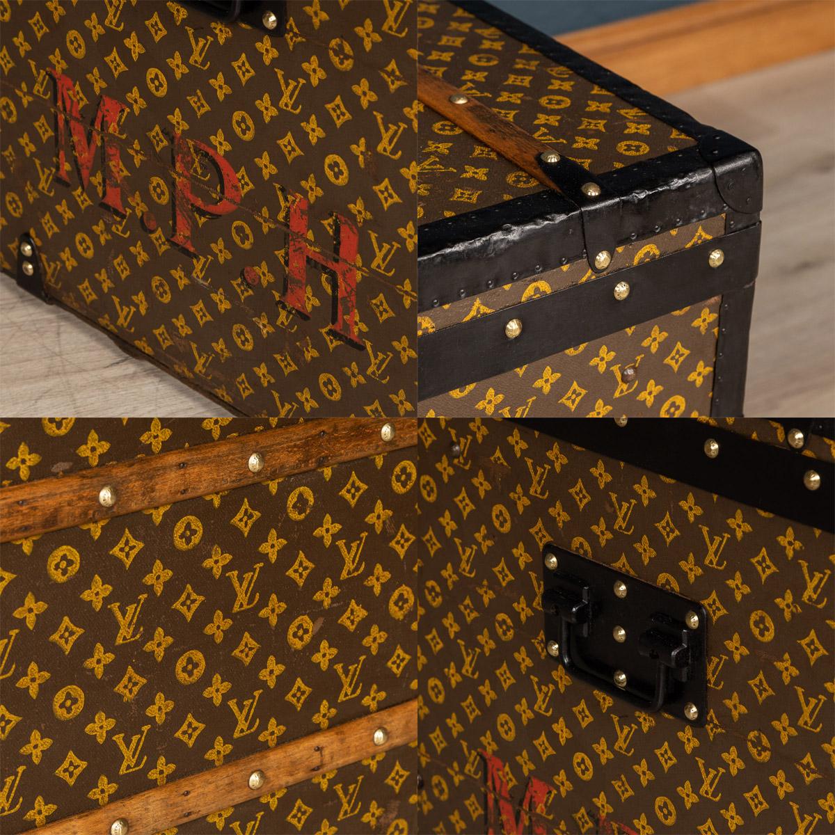 Antique 20th Century Louis Vuitton Steamer Trunk, France, circa 1910 6