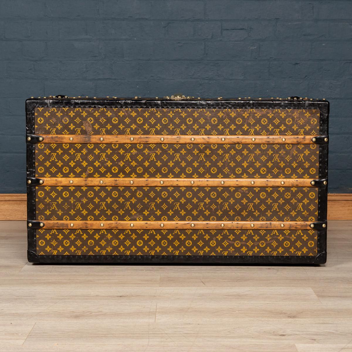 Antique 20th Century Louis Vuitton Steamer Trunk, France, circa 1910 1