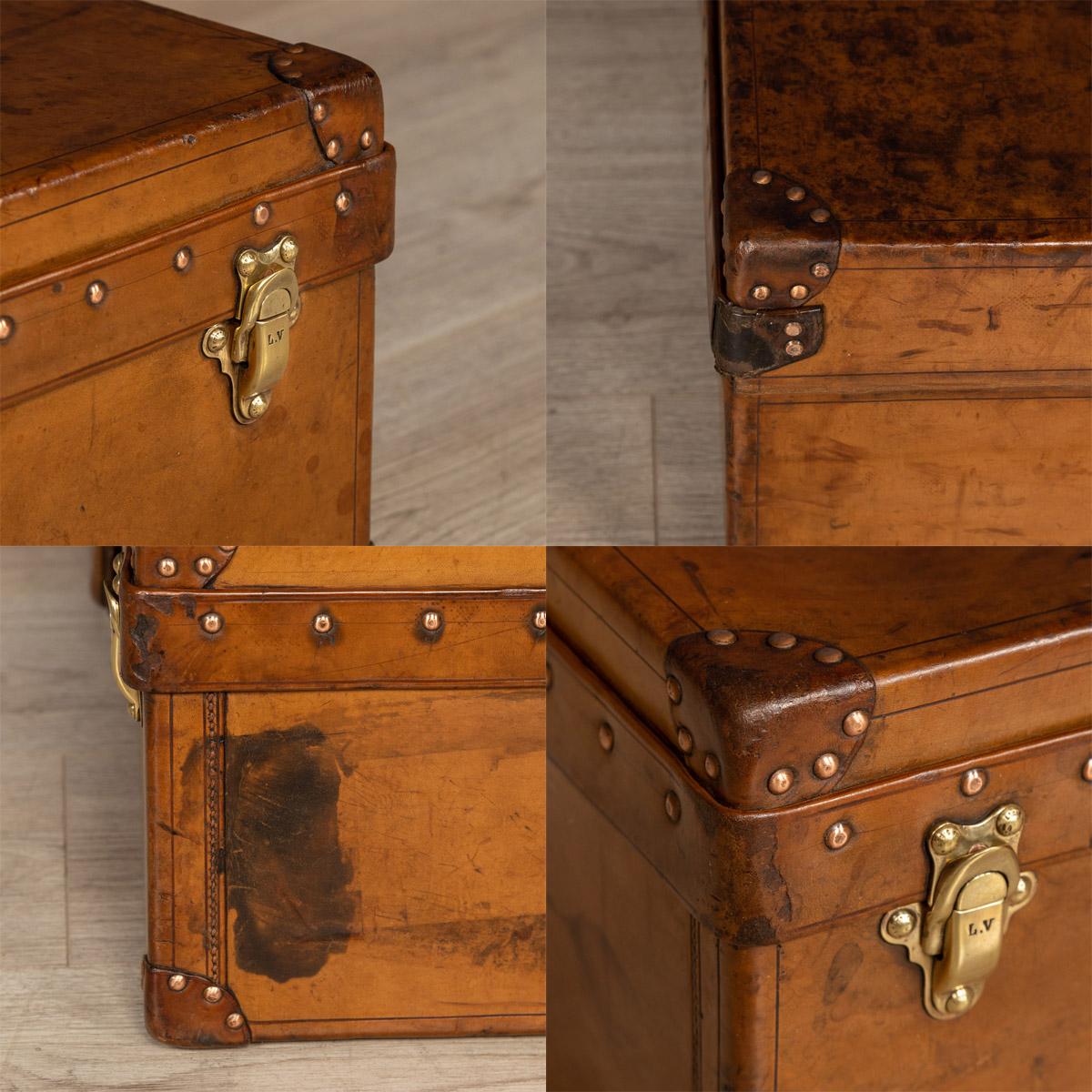20th Century Louis Vuitton Suitcase in Natural Cow Hide, France, circa 1900 7