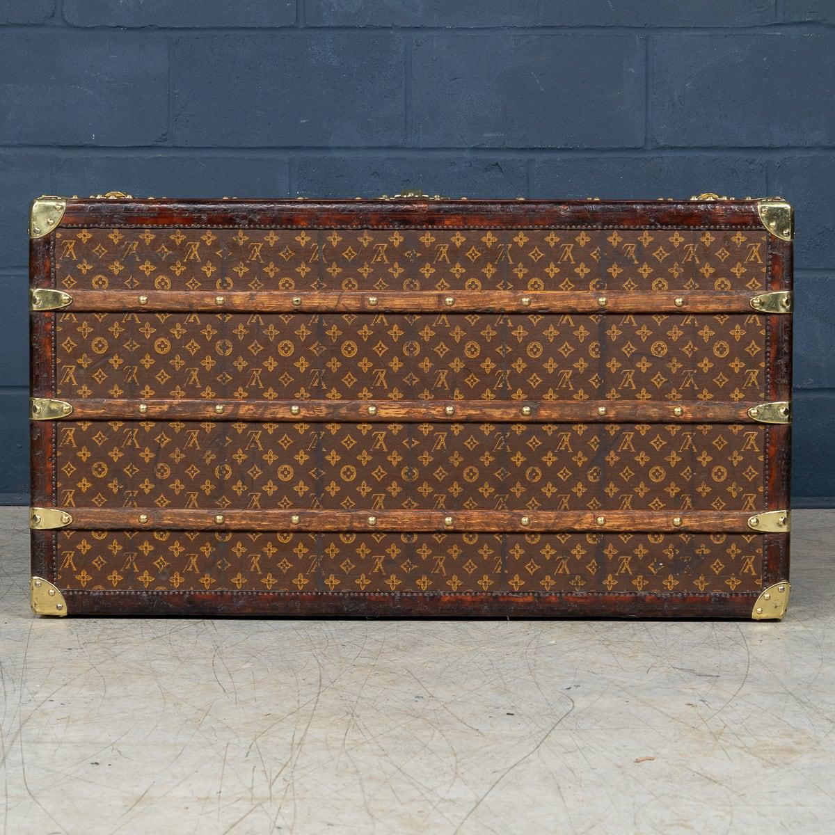 Antike Louis Vuitton-Truhe des 20. Jahrhunderts aus Monogramm-Leinwand mit Monogramm, Frankreich um 1900 im Angebot 3