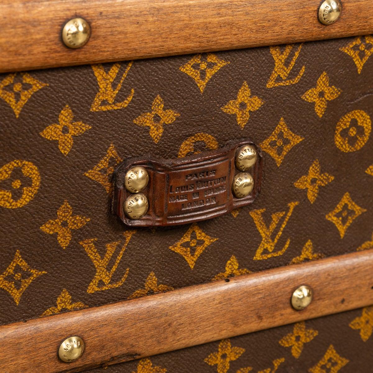 Antique 20th Century Louis Vuitton Trunk In Monogram Canvas, France c.1910 For Sale 11
