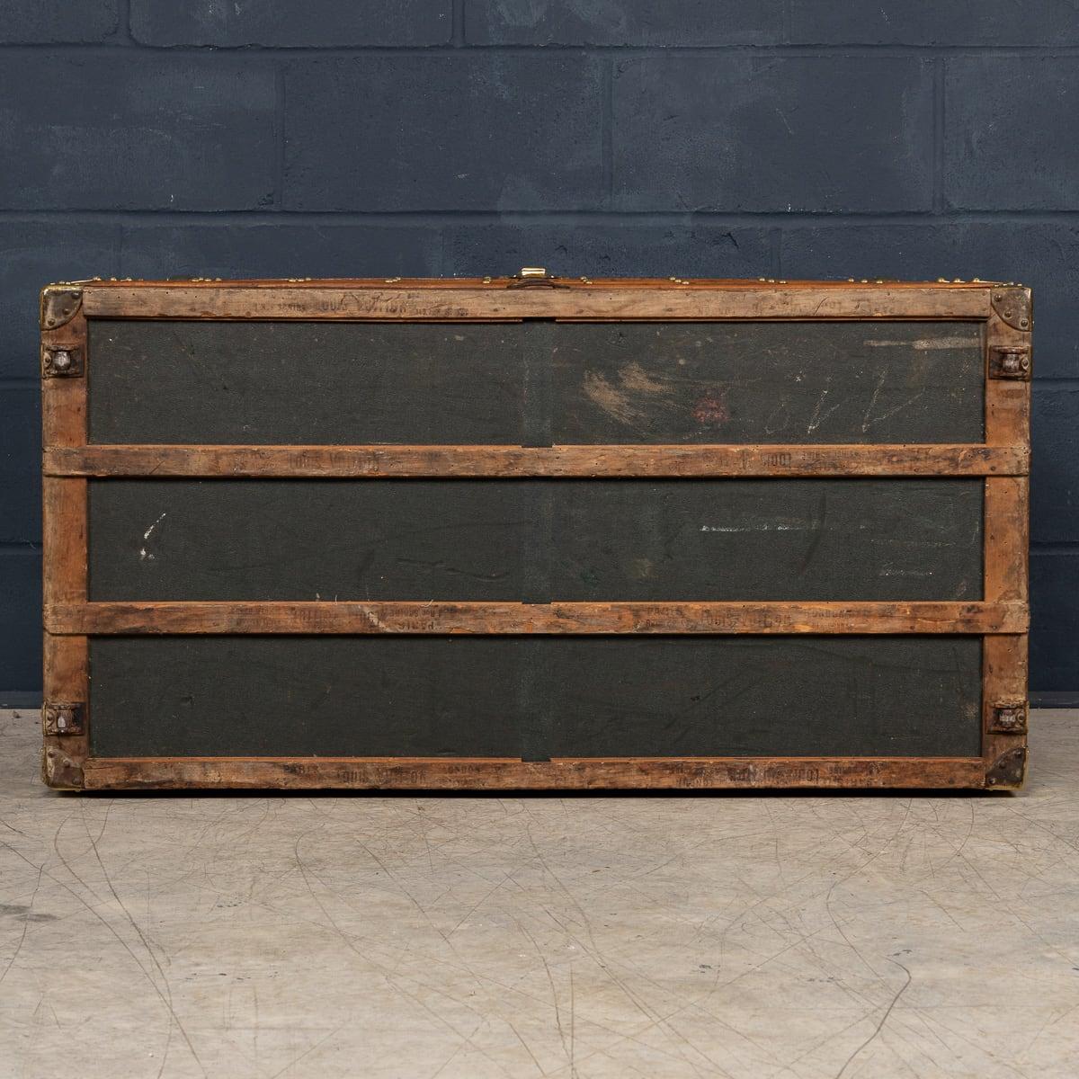 Antique 20th Century Louis Vuitton Trunk In Monogram Canvas, France c.1910 For Sale 2