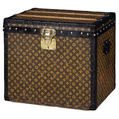 Antique 20th Century Louis Vuitton Trunk In Monogram Canvas, France c.1920