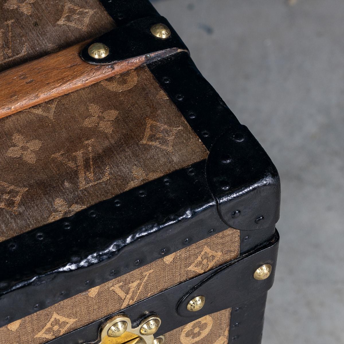 Antique 20th Century Louis Vuitton Trunk In Woven Canvas, France c.1900 For Sale 9