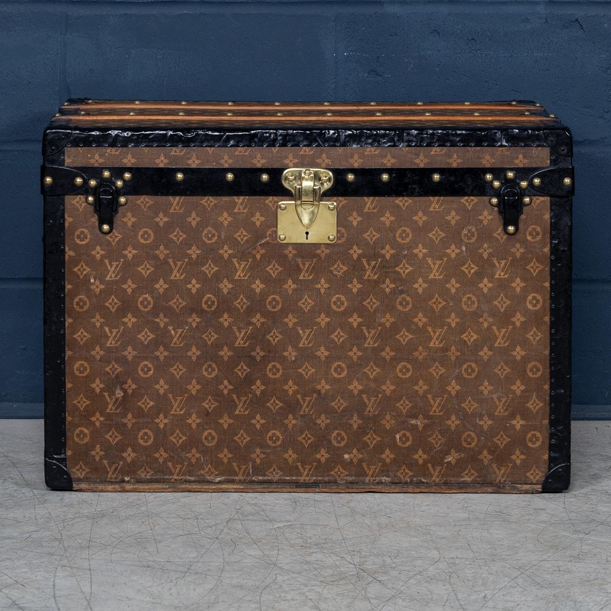 Francese Antico baule Louis Vuitton del XX secolo in tela intrecciata, Francia c.1900 in vendita