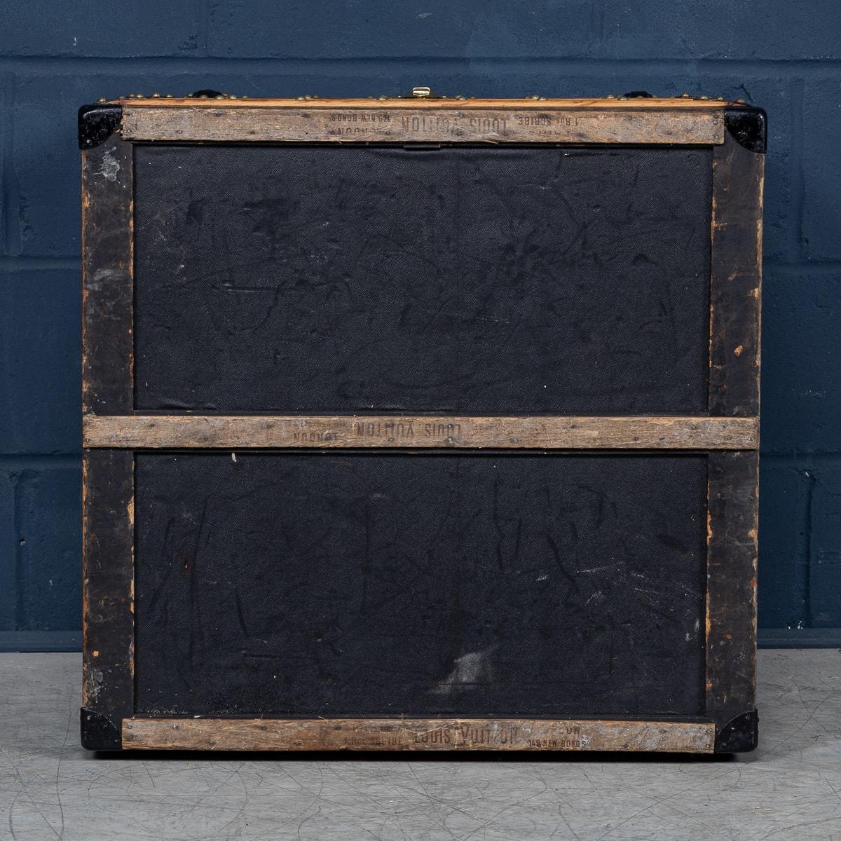 Antique 20th Century Louis Vuitton Trunk In Woven Canvas, France c.1900 For Sale 2