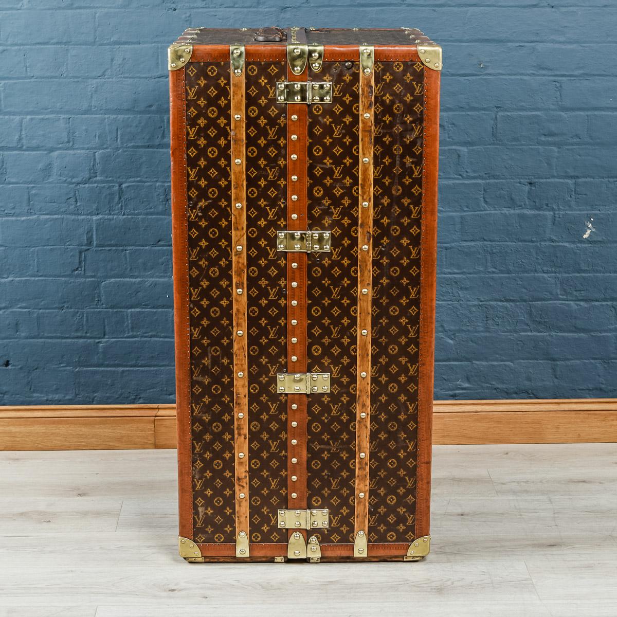 Antique 20th Century Louis Vuitton Wardrobe Trunk, circa 1930 In Good Condition In Royal Tunbridge Wells, Kent