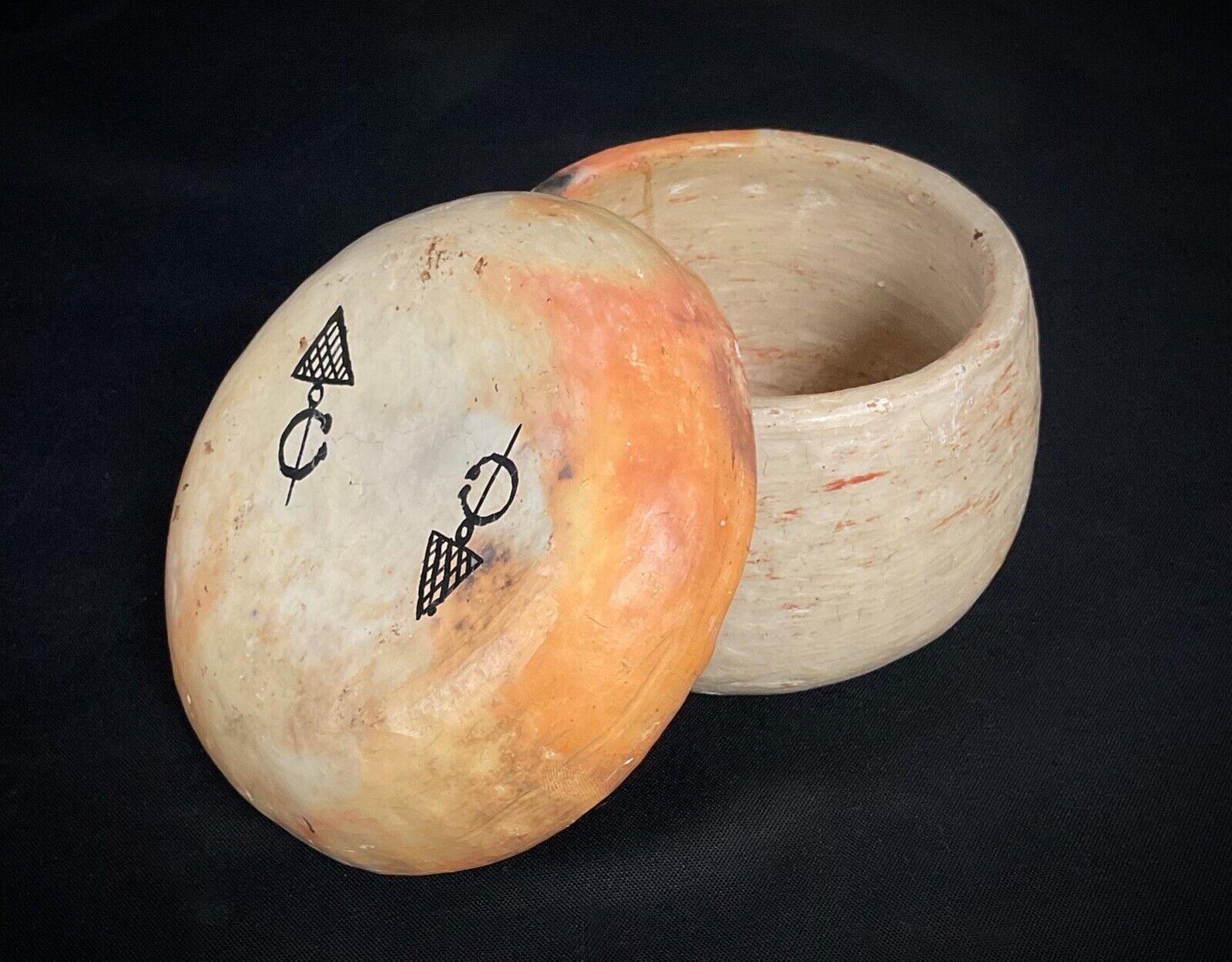 Antique 20th Century North African Clay Pot Signed Sabiha - 2Y526 For Sale 4