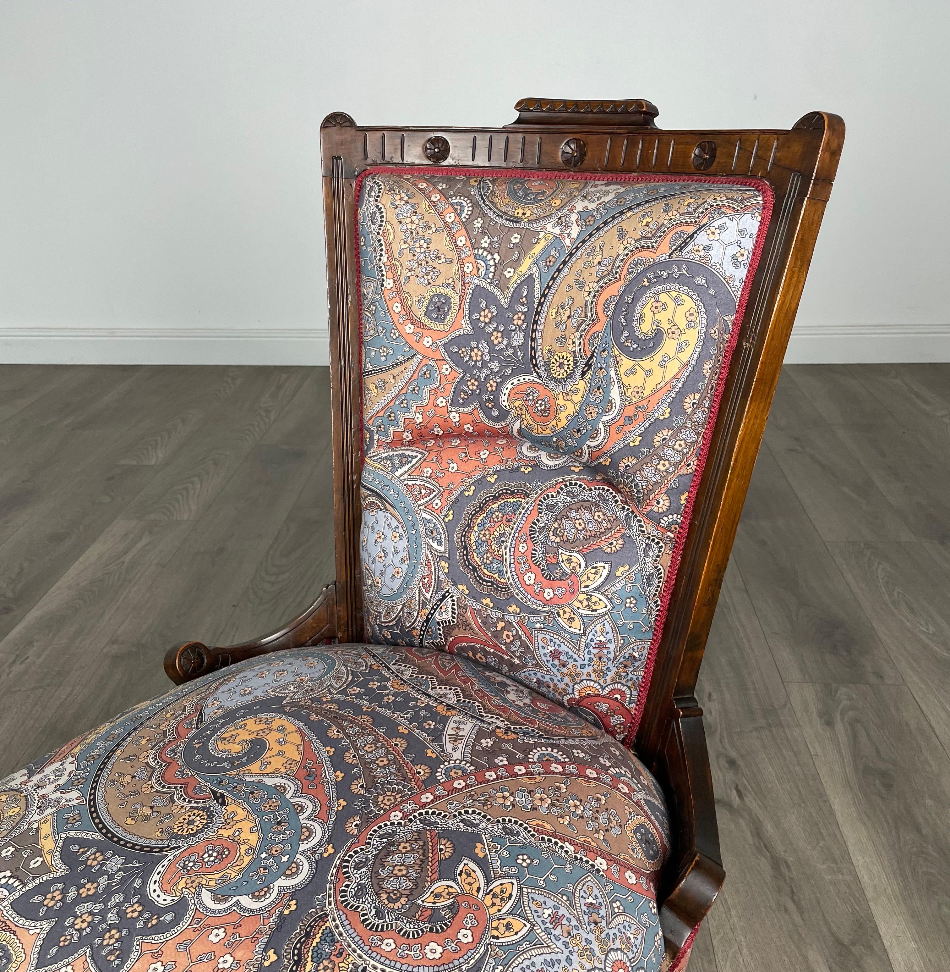 Fauteuil d'infirmière du 20ème siècle en acajou (REF AF-3096) en vente 5