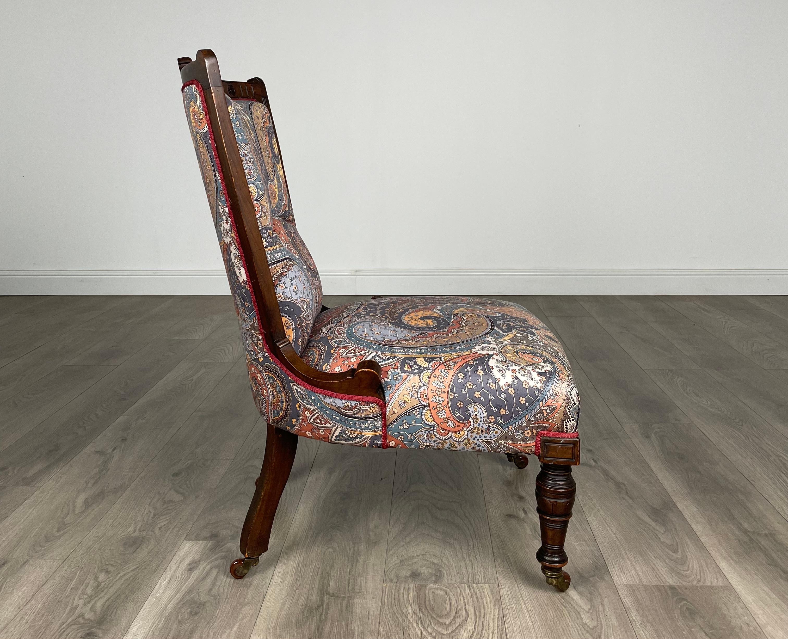 Fauteuil d'infirmière du 20ème siècle en acajou (REF AF-3096) en vente 1