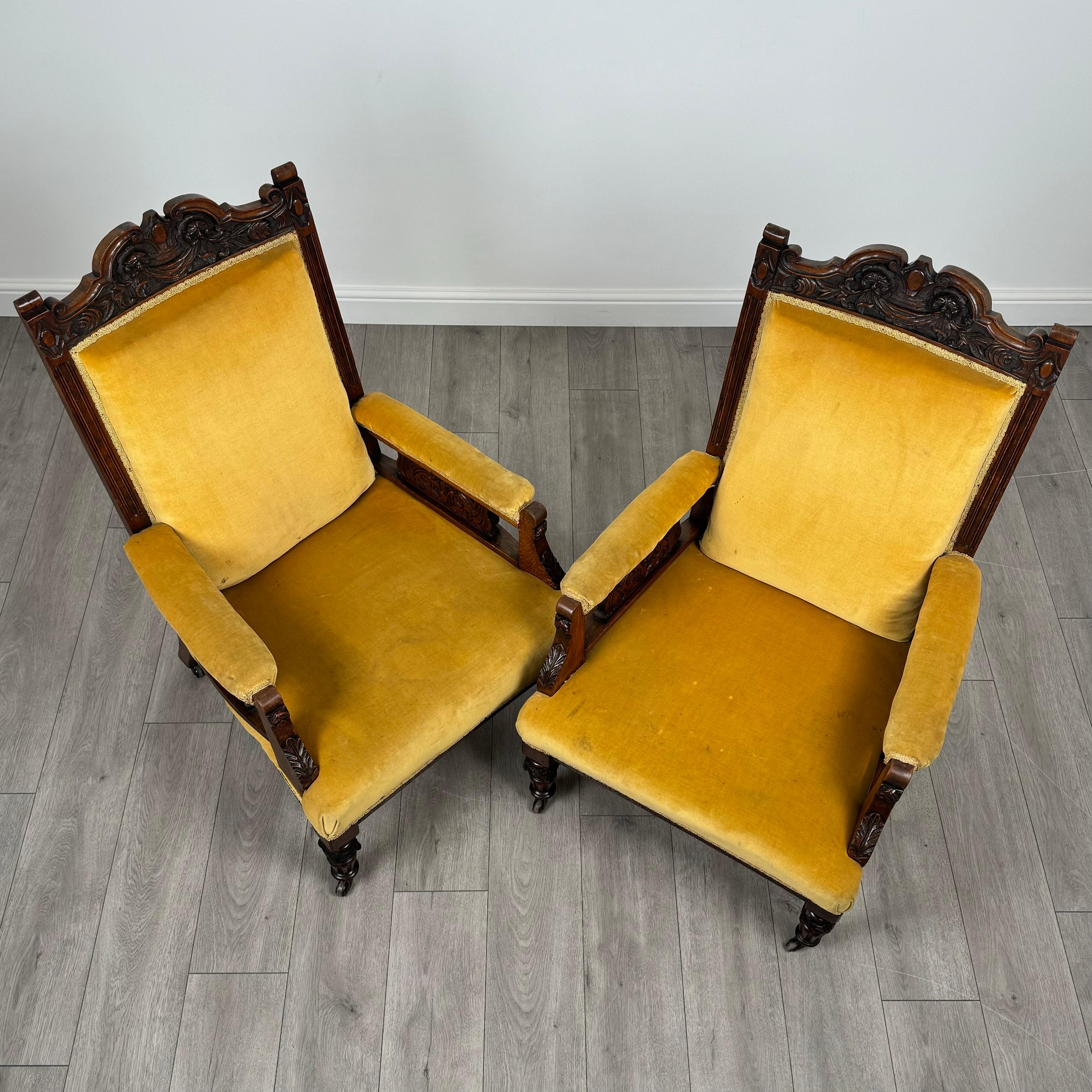 Antica coppia di poltrone in Oak intagliate del 20° secolo ( REF AFS-3676 ) in vendita 8