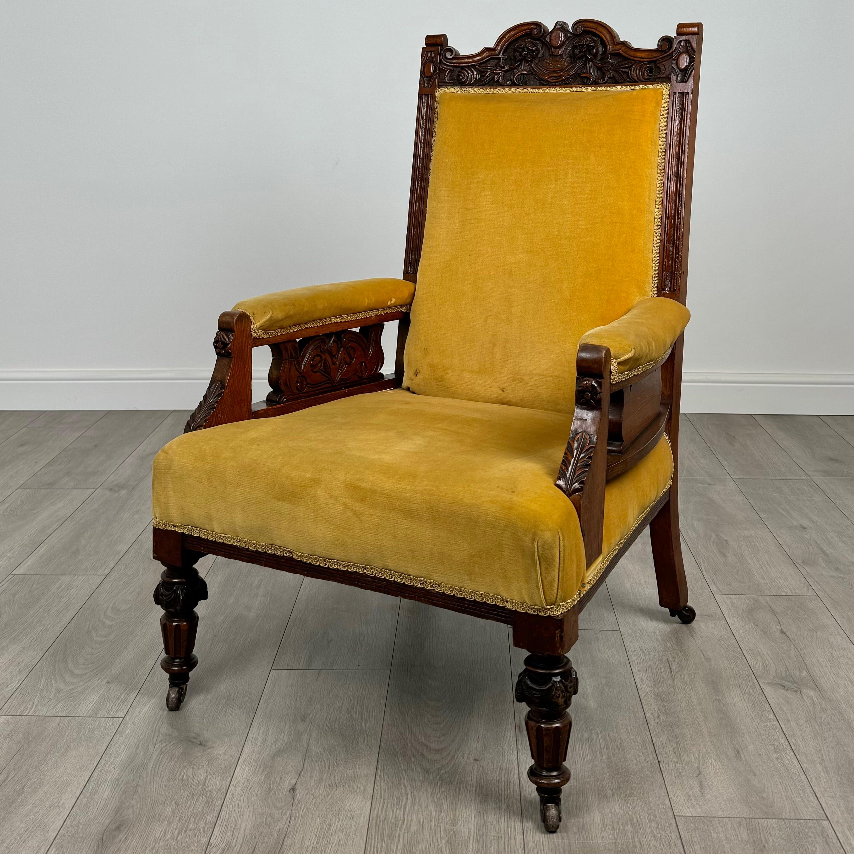 Britannico Antica coppia di poltrone in Oak intagliate del 20° secolo ( REF AFS-3676 ) in vendita