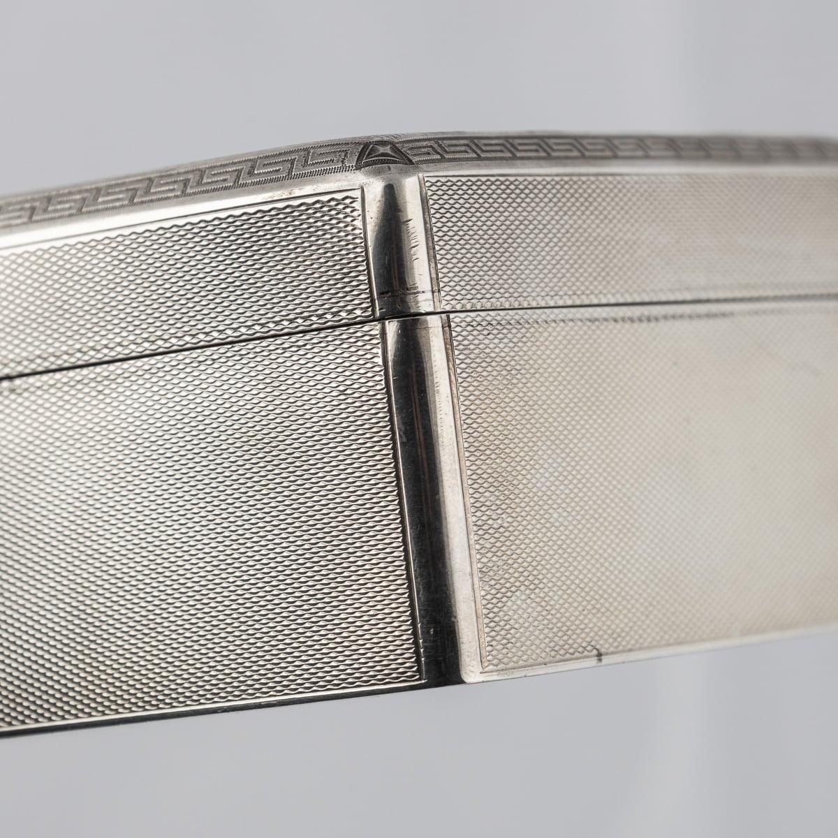 Antikes Paar deutsche Exportschachteln aus massivem Silber und vergoldetem Silber des 20. Jahrhunderts, um 1922 im Angebot 3