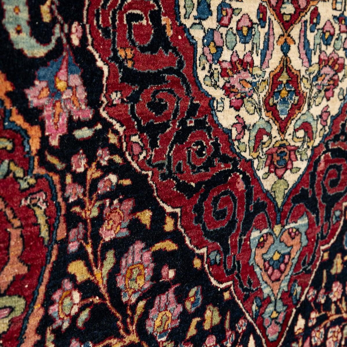 Antiker persischer handgefertigter Isfahan Mobarakeh-Teppich des 20. Jahrhunderts, um 1920 im Angebot 2