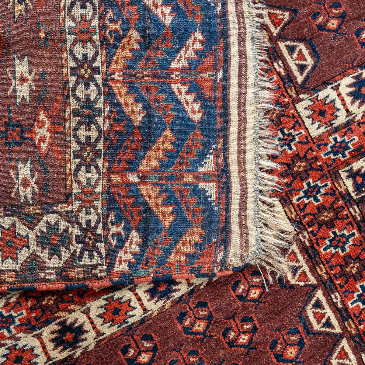 Tapis persan ancien du 20ème siècle, rare, fait à la main, du Turkmen c.1910 en vente 3