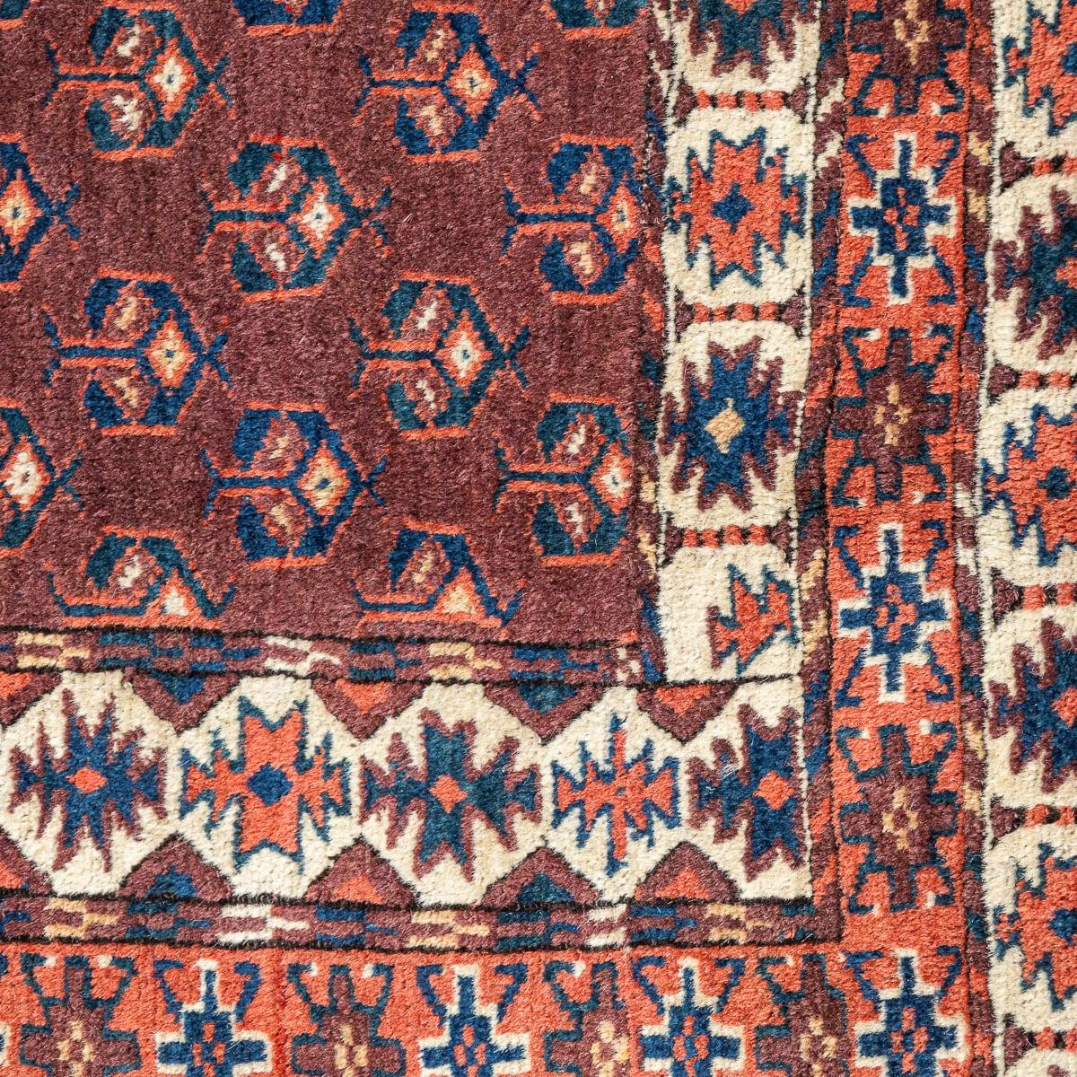 20ième siècle Tapis persan ancien du 20ème siècle, rare, fait à la main, du Turkmen c.1910 en vente