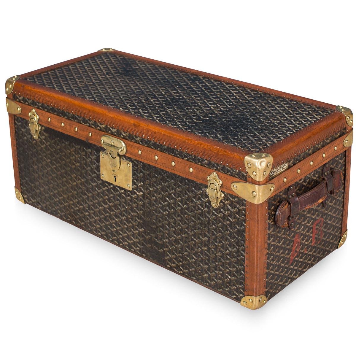 A very rare Goyard shoe trunk dating to the early part of the 20th century, circa 1900-1910. Over recent years the brand has been relaunched and has taken the world of fashion by storm. The original E. Goyard firm was a trunk maker which rivalled LV