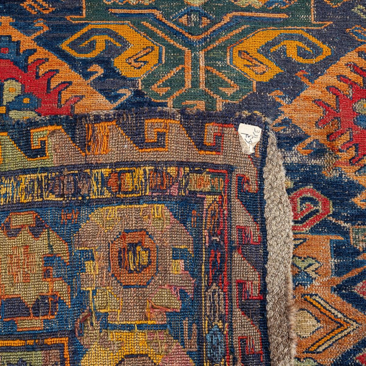 Antico tappeto persiano caucasico del 20° secolo, raro e fatto a mano, 1910 ca. in vendita 2