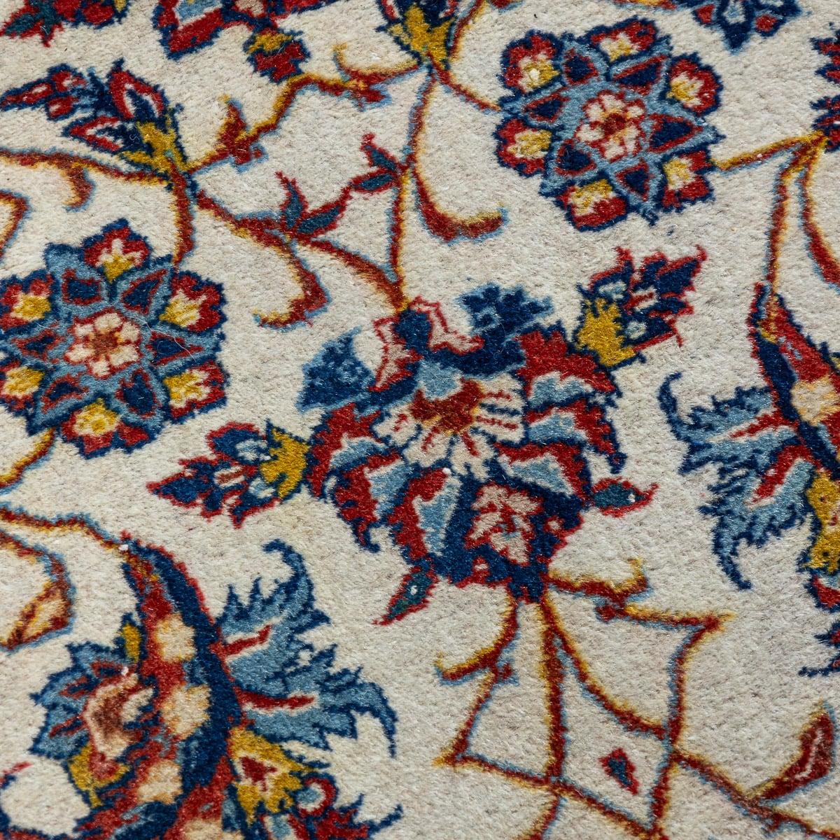 Antiker, seltener, handgefertigter, persischer Najafabad-Teppich des 20. Jahrhunderts, um 1910 im Zustand „Gut“ im Angebot in Royal Tunbridge Wells, Kent