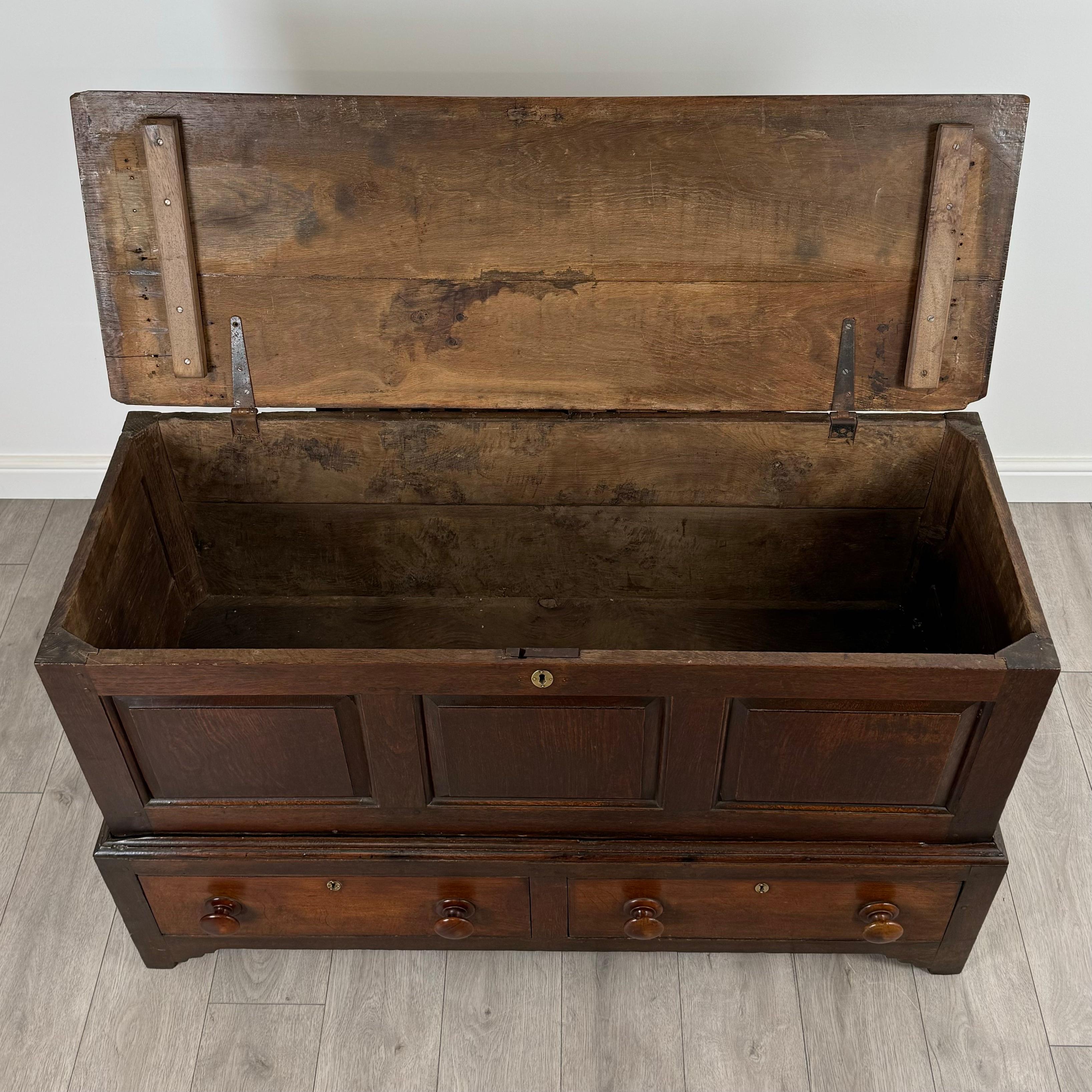 Table de salle à manger de style réfractoire du 20ème siècle en chêne (REF AF-3684) en vente 5