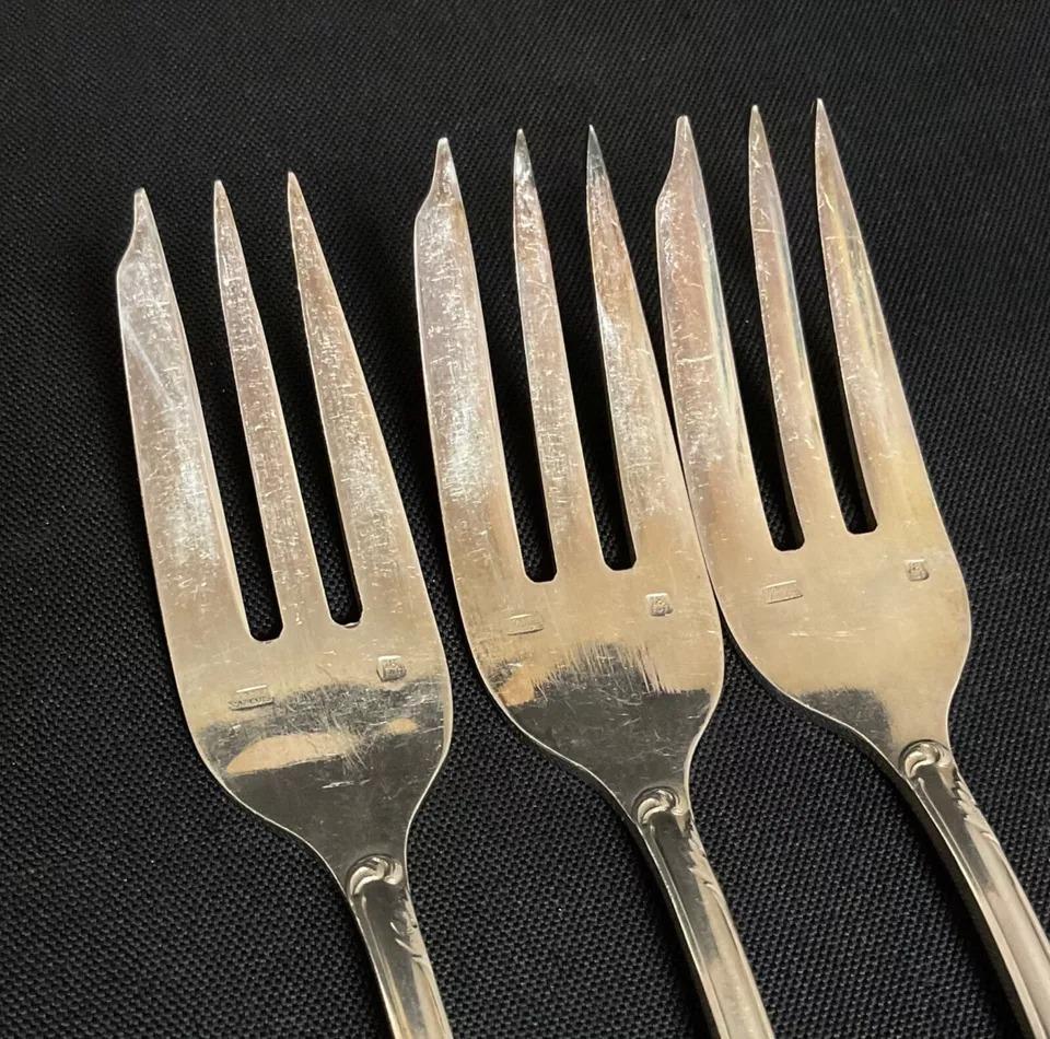 Antico set di 16 forchette in argento del XX secolo di François Frionnet - 2Y528 In condizioni buone in vendita a Bordeaux, FR