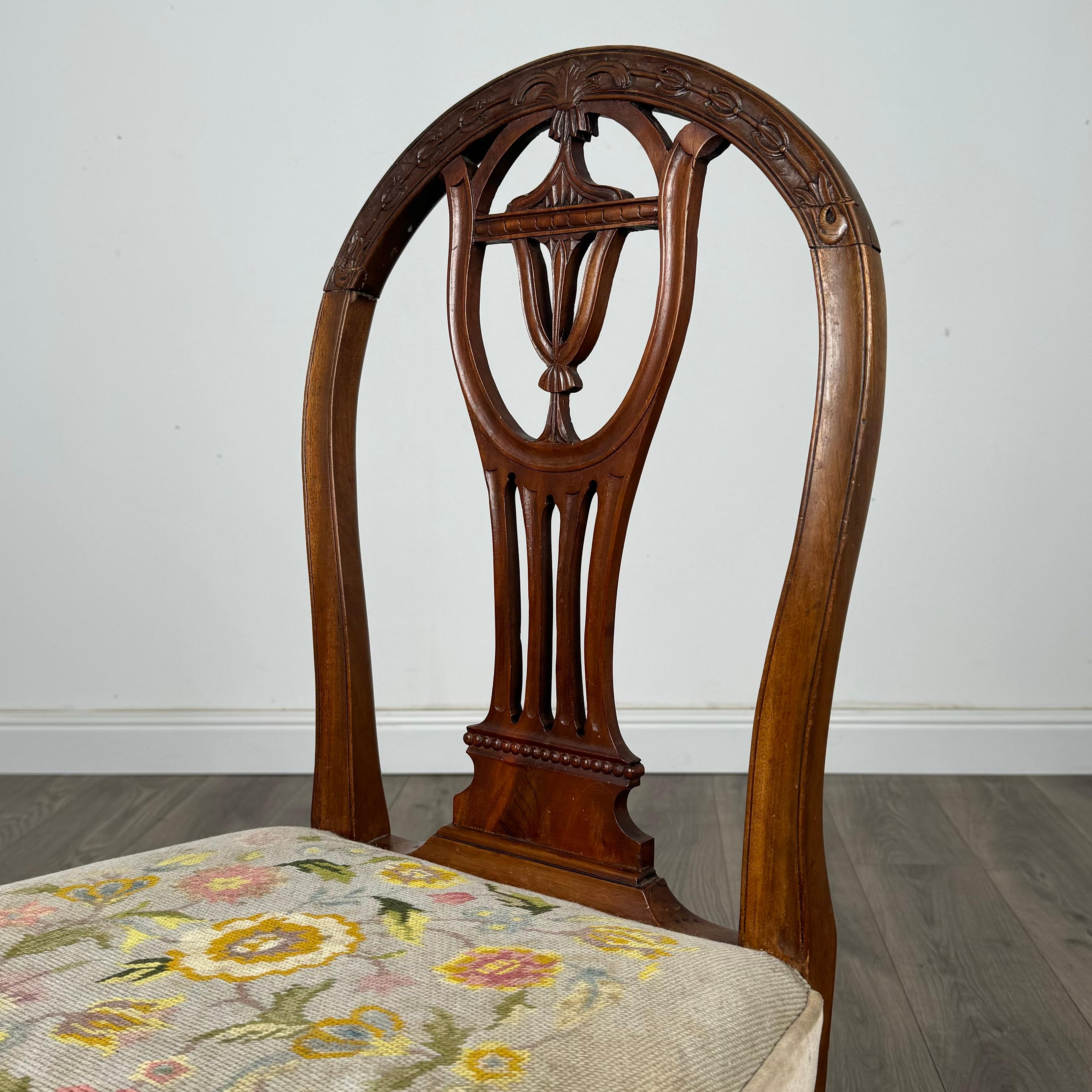 Antico set di 6 sedie da pranzo in stile Hepplewhite del XX secolo ( REF AFS-3373 ) in vendita 1