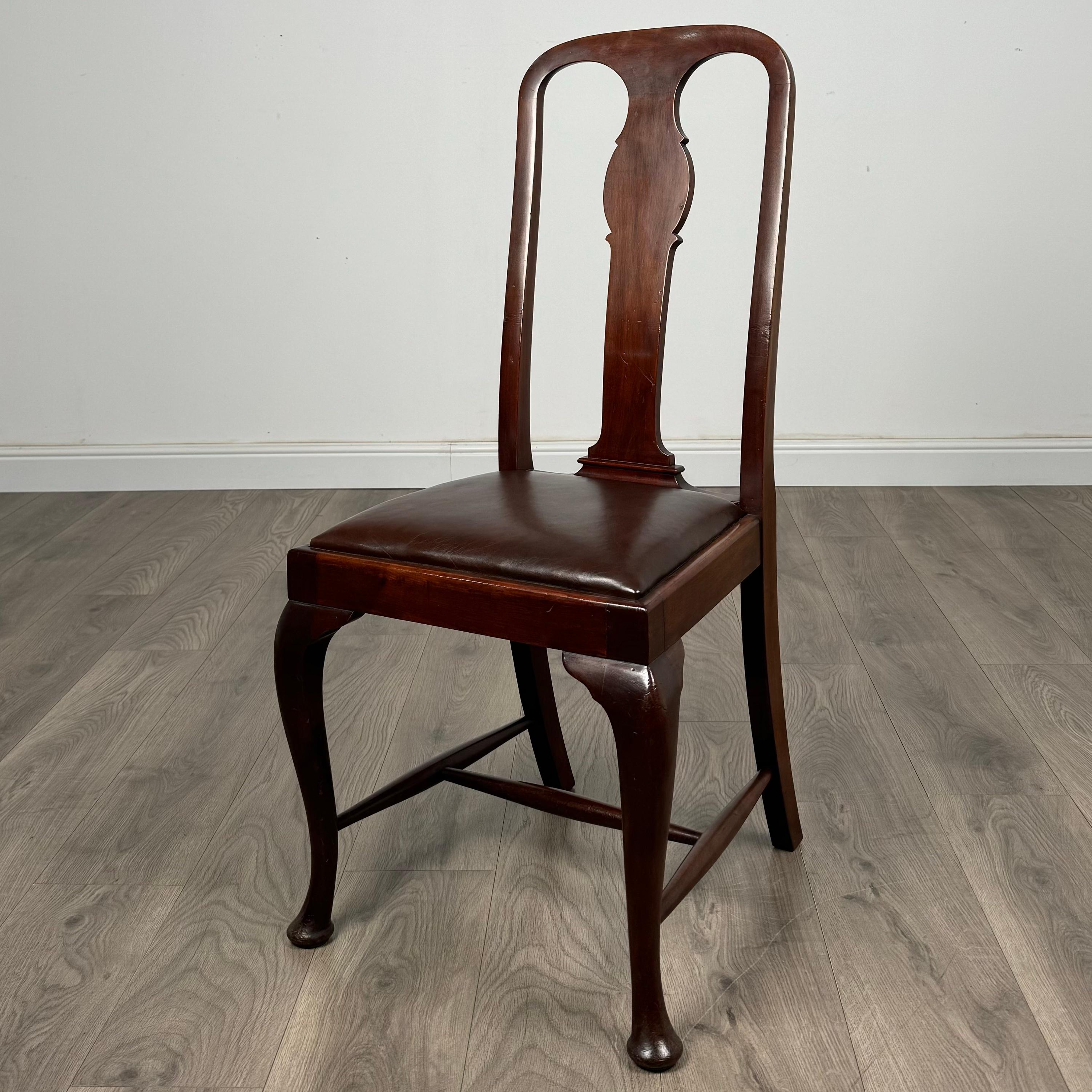 Anglais Ensemble de 6 chaises de salle à manger de style Queen Anne du 20ème siècle ( REF AF-3374 ) en vente