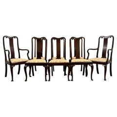 Ancienne série de 8 chaises de salle à manger en noyer de style Queen Anne du 20e siècle (AF-3363)