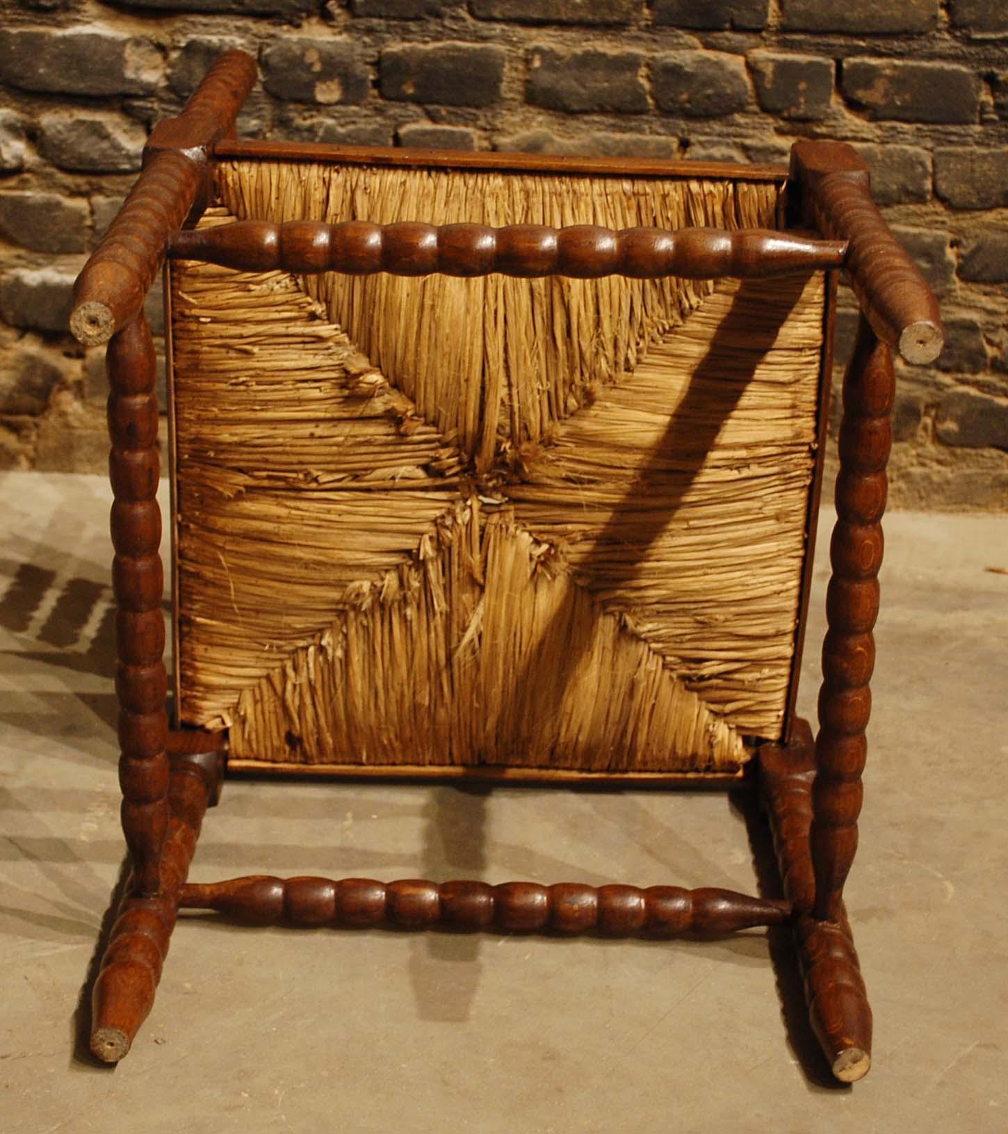 Ensemble d'anciens fauteuils d'angle Bobbin Arts & Crafts français du 20ème siècle en vente 6