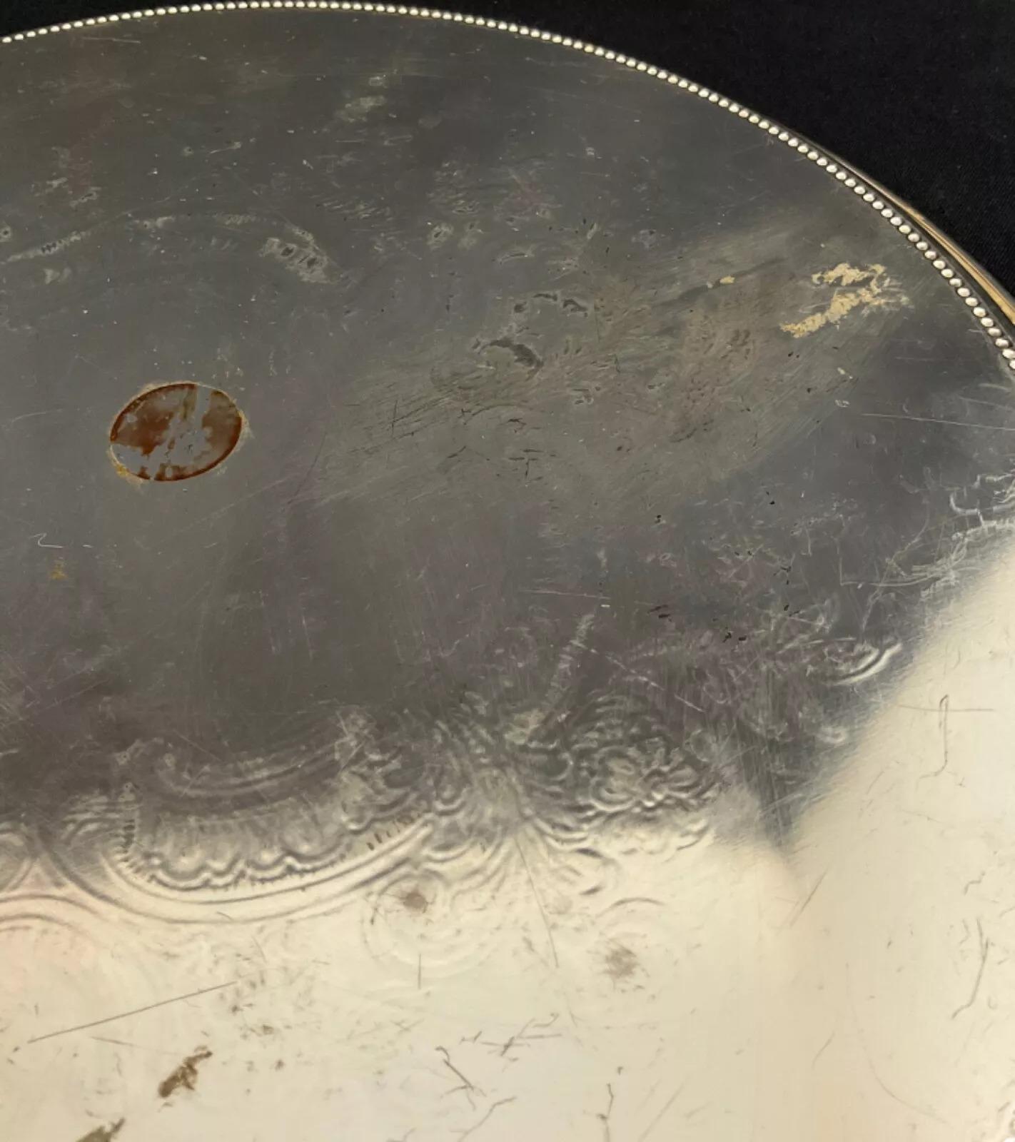 Metallo Antico vassoio da portata in argento del XX secolo di WMF - 2Y535 in vendita