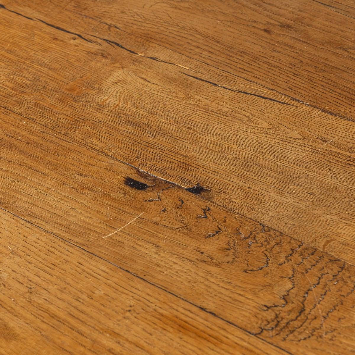 Table de réfectoire espagnole ancienne du 20ème siècle en chêne, vers 1900 en vente 9