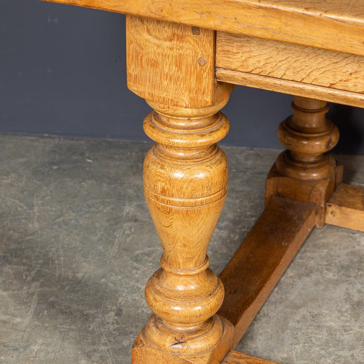 Chêne Table de réfectoire espagnole ancienne du 20ème siècle en chêne, vers 1900 en vente