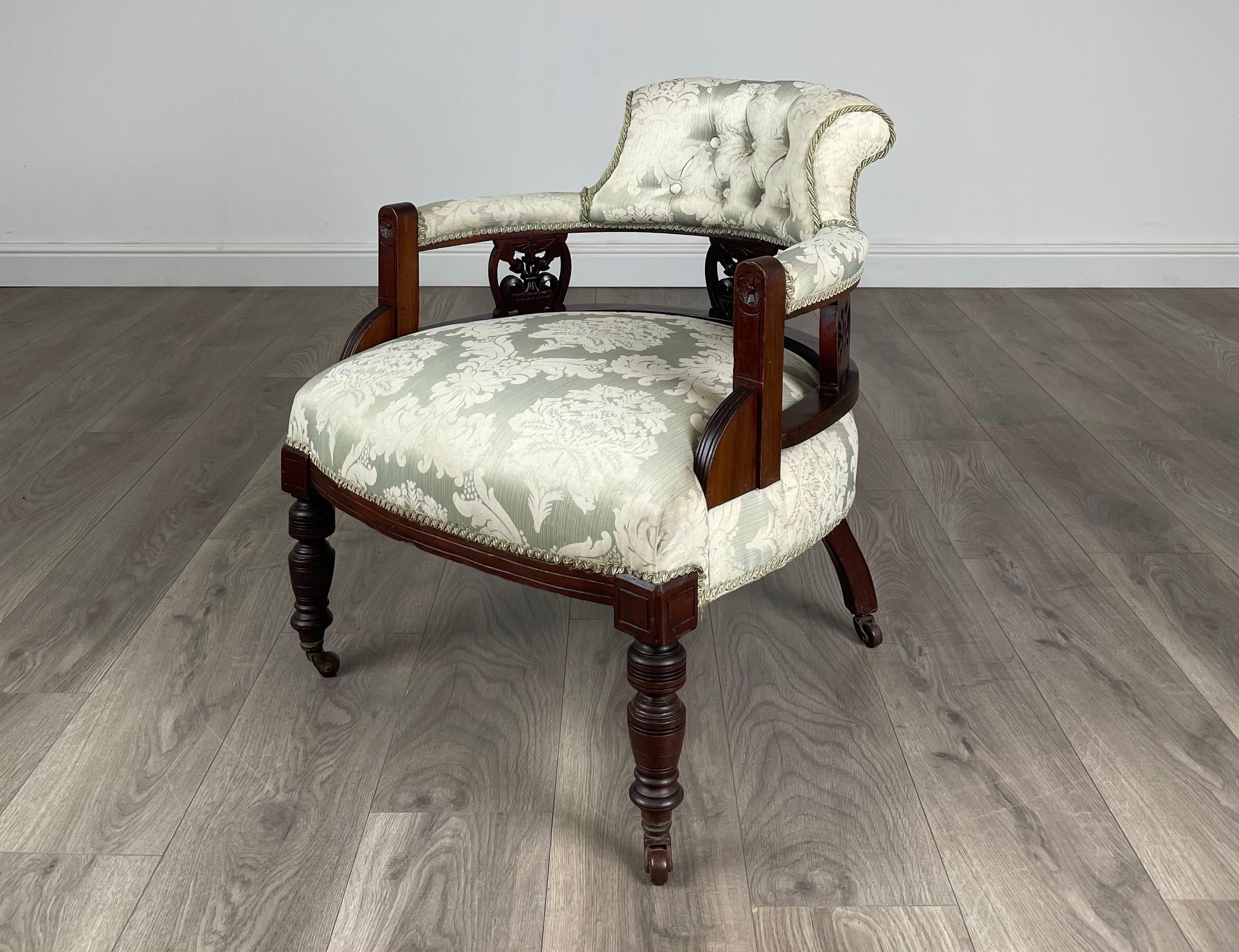 British Antique 20th Century Tub Chair / Armchair In Mahogany ( REF AF-3099 ) For Sale