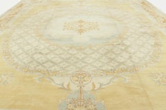 Antique 20th Century Turkish Hereke Rug with Medallion in Soft Hues -Rug & Kilim