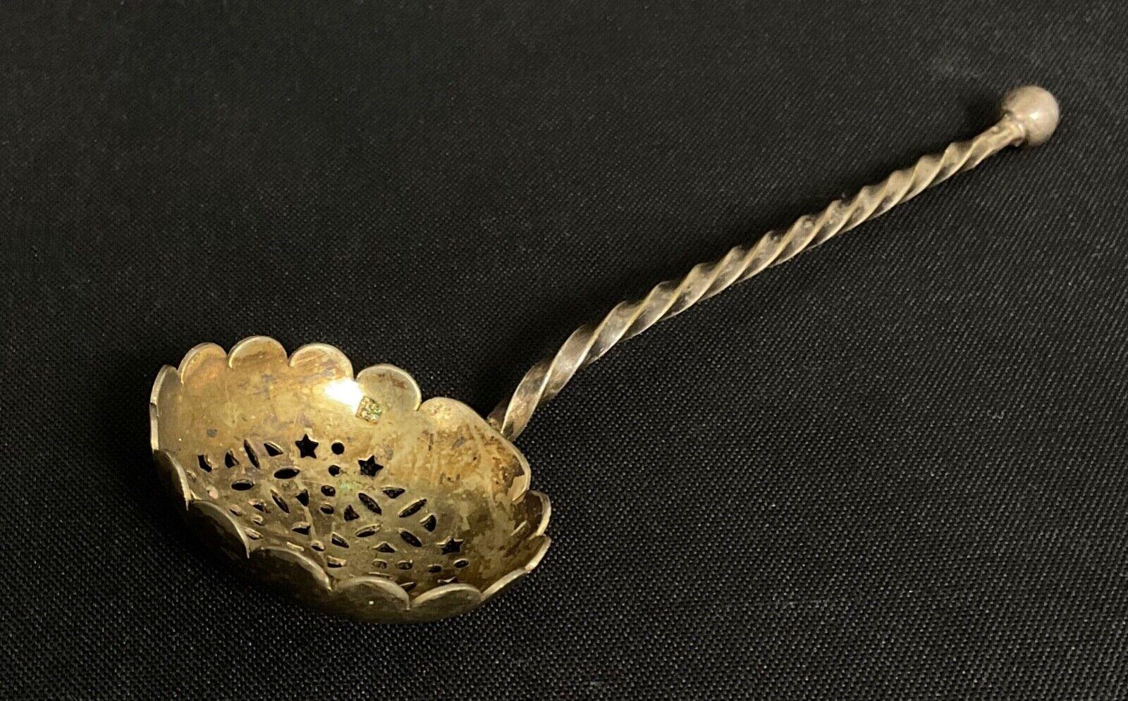Antico cucchiaio da setaccio in argento ritorto del XX secolo - 2Y533 in vendita 4