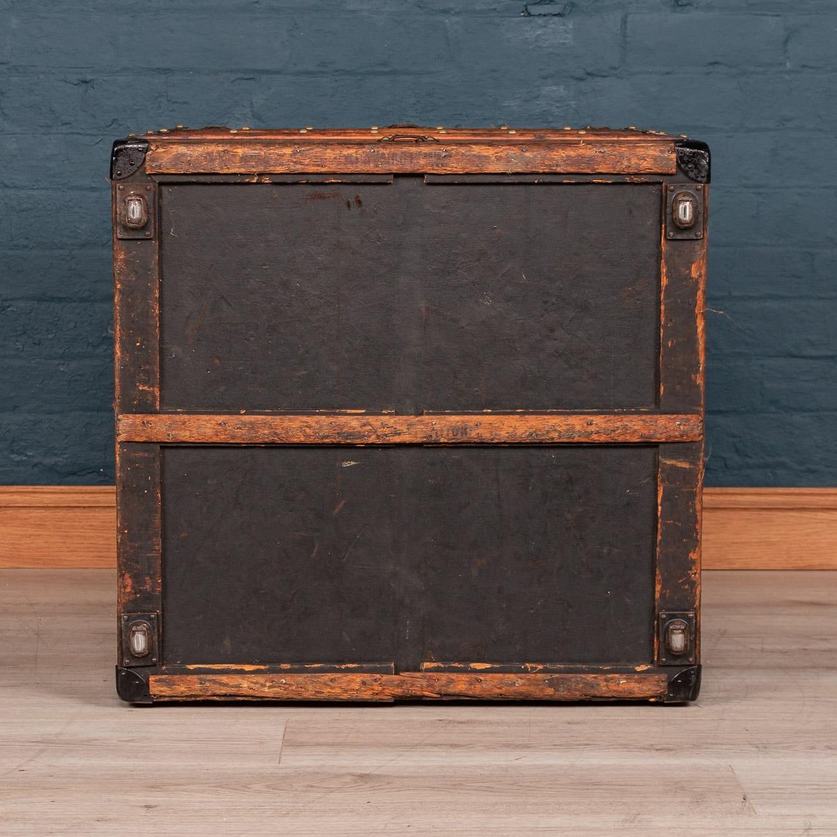 Antique 20th Century Very Rare Louis Vuitton Hat Trunk, circa 1900 1