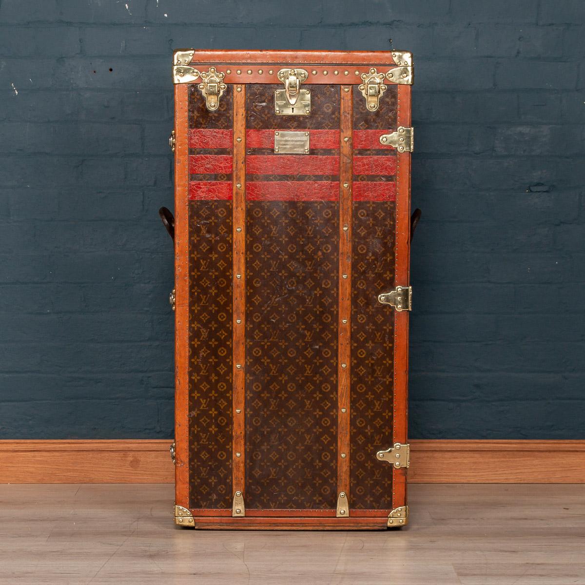 One of the rarest of Louis Vuitton trunks in circulation is the “secretaire“ trunk (or desk trunk). This is a superb example which belonged to Baroness Frieda Von Seidlitz. Frieda Seidlitz was a saleswoman by profession. In 1931 she became a member