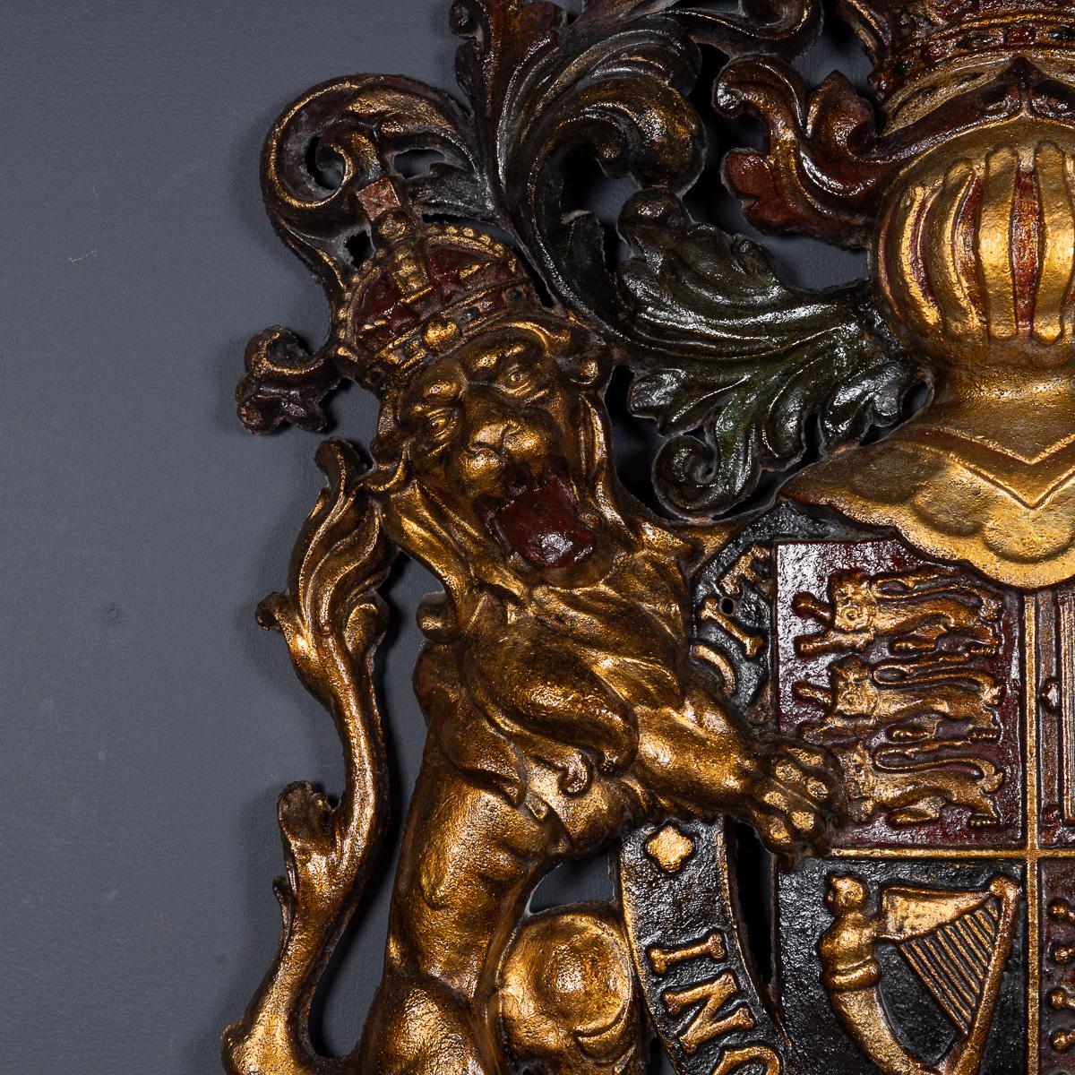 A.IYAL C ANTIQUE ROYAL ANTIQUE en fonte de fer du 20e siècle c.1900 en vente 4