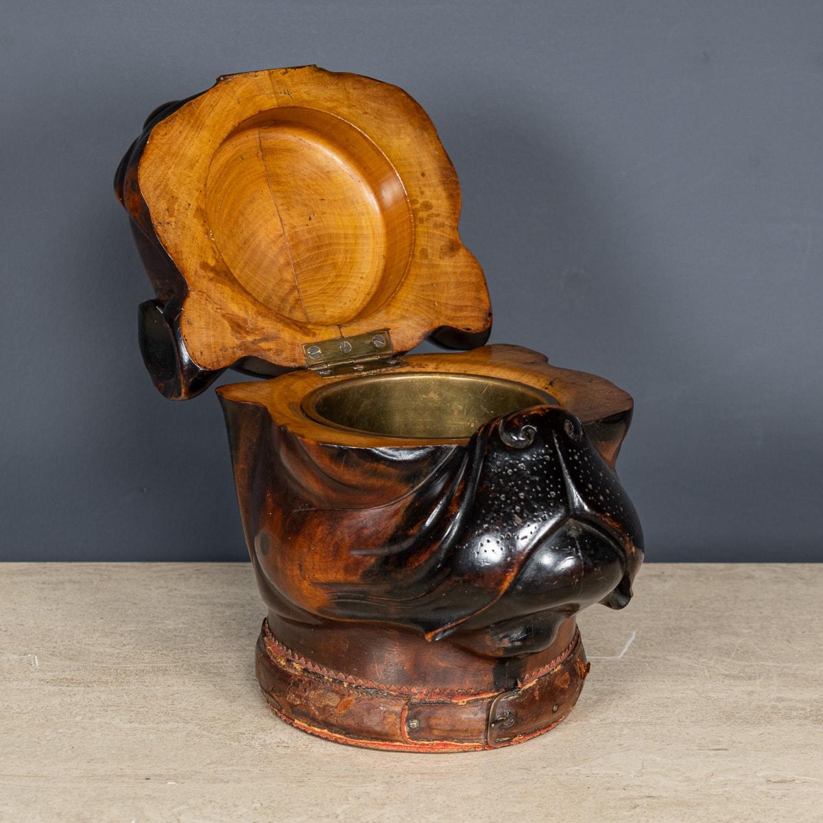 Antikes viktorianisches Lignum Vitae-Tabakglas mit Bulldogge aus dem 20. Jahrhundert, um 1900 (Holz) im Angebot