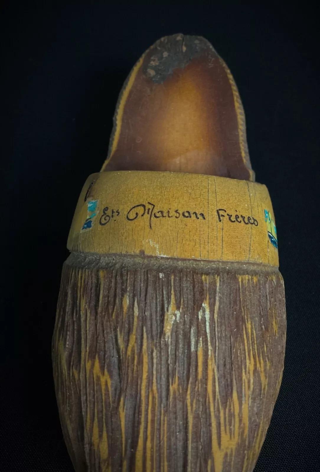 Sabot en bois ancien du 20ème siècle par 