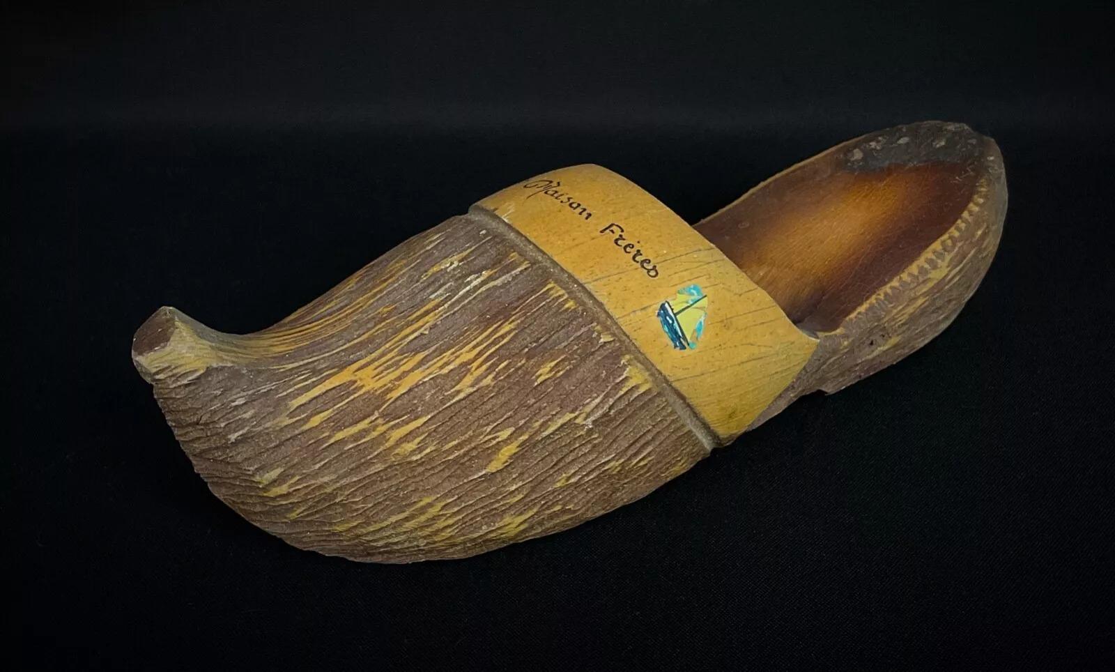 Sabot en bois ancien du 20ème siècle par 