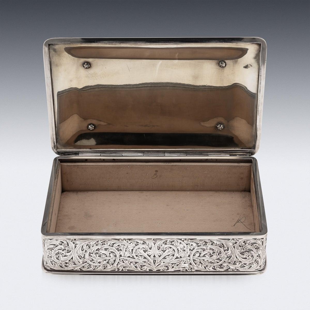 Antigua caja para puros de tres pisos de plata maciza americana del siglo XX, de Tiffany & Co. c.1920 en venta 5