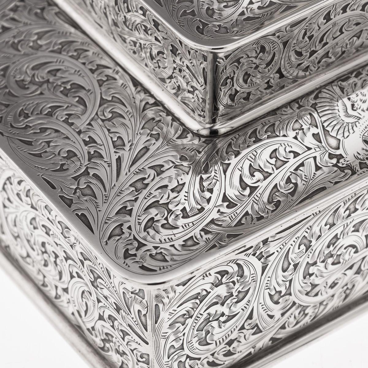 Antigua caja para puros de tres pisos de plata maciza americana del siglo XX, de Tiffany & Co. c.1920 en venta 11