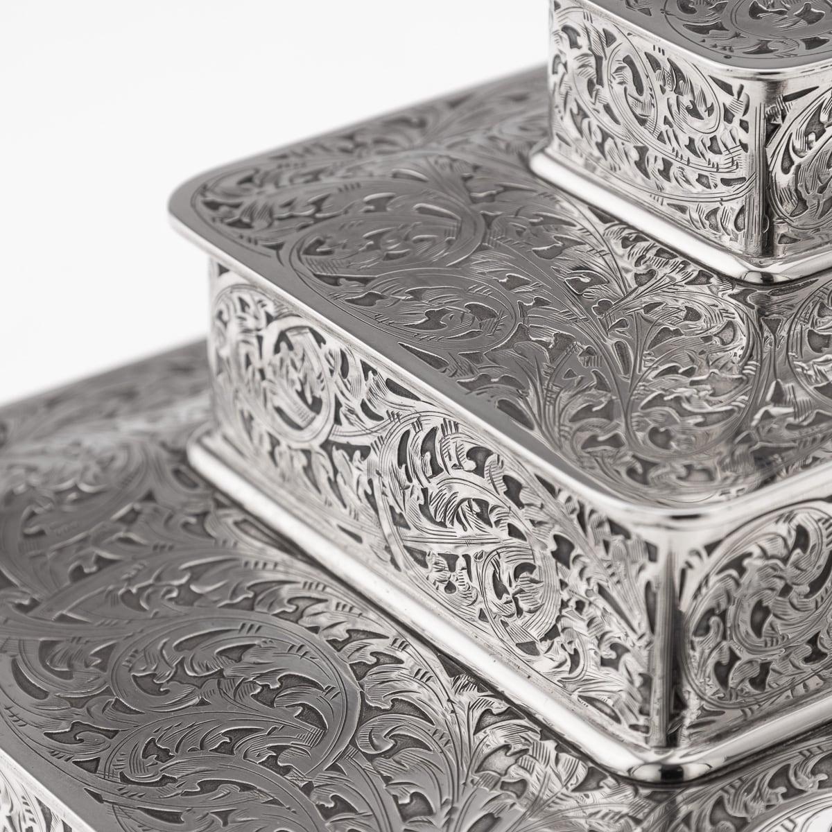 Antigua caja para puros de tres pisos de plata maciza americana del siglo XX, de Tiffany & Co. c.1920 en venta 12