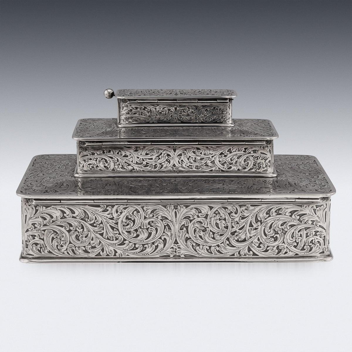 Antigua caja para puros de tres pisos de plata maciza americana del siglo XX, de Tiffany & Co. c.1920 en Bueno estado para la venta en Royal Tunbridge Wells, Kent