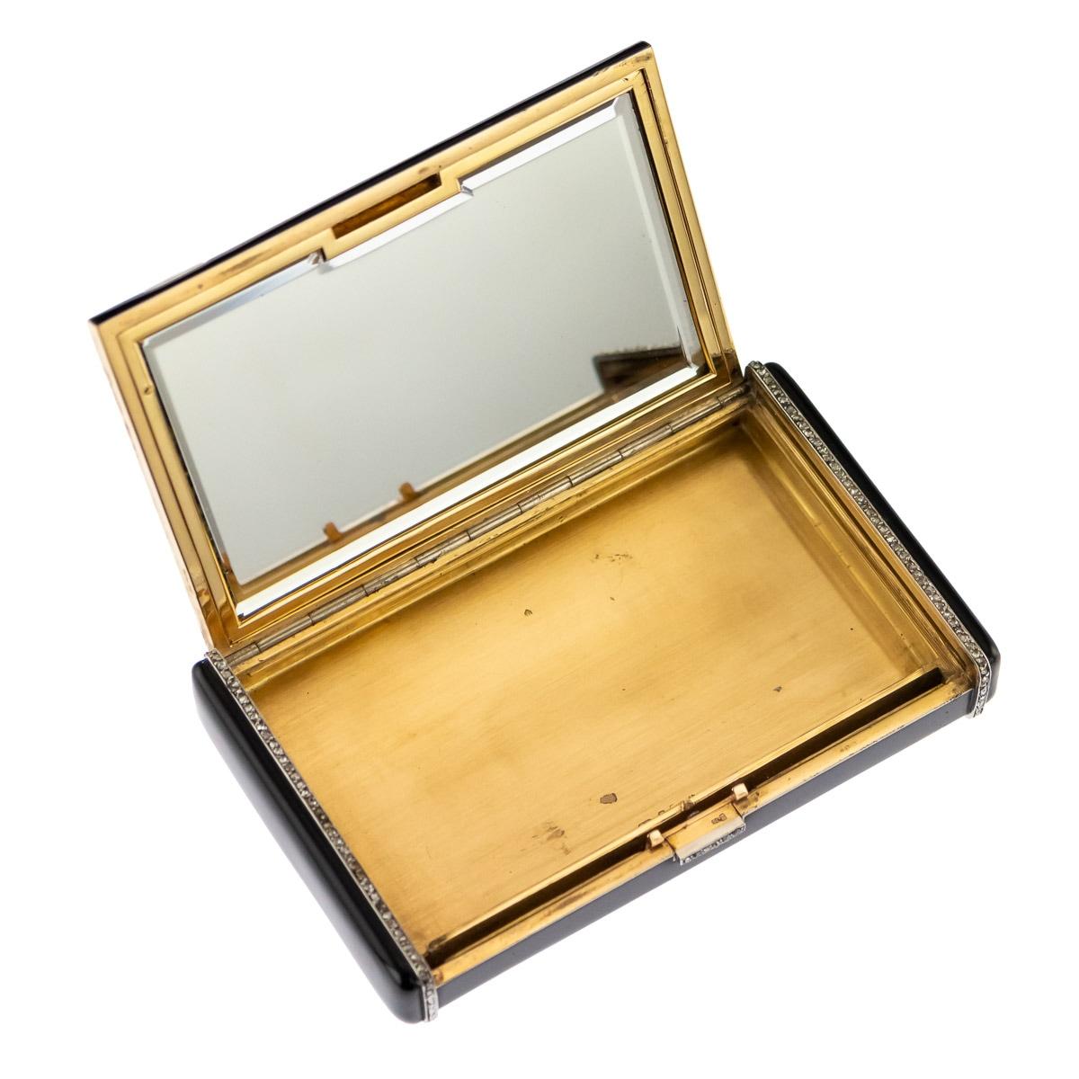 French Antique Art Deco 18-Karat Gold, Lacquer, Jade and Diamond Vanity Case circa 1920